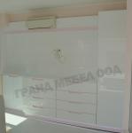 Модул за спалня от МДФ бял гланц